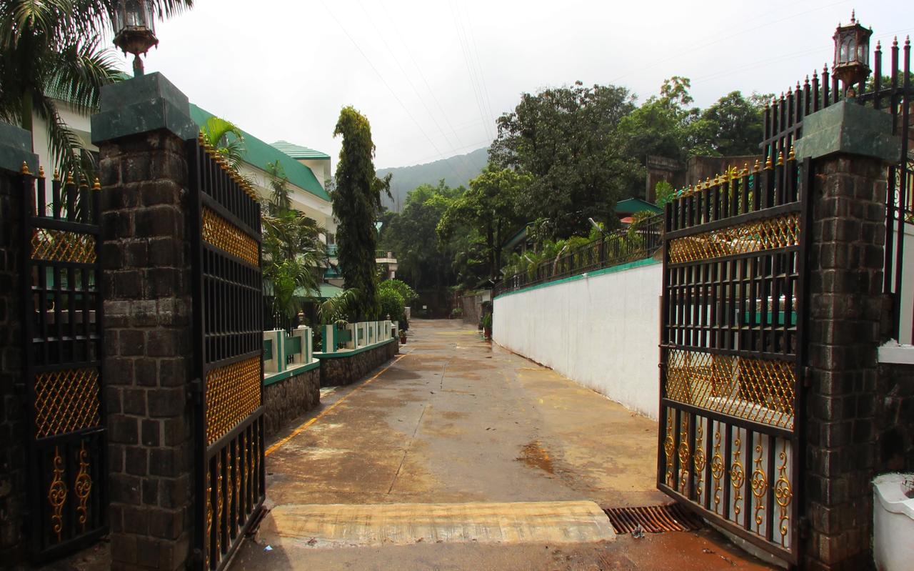 Velvet County Resort & Spa Lonavala Exterior foto