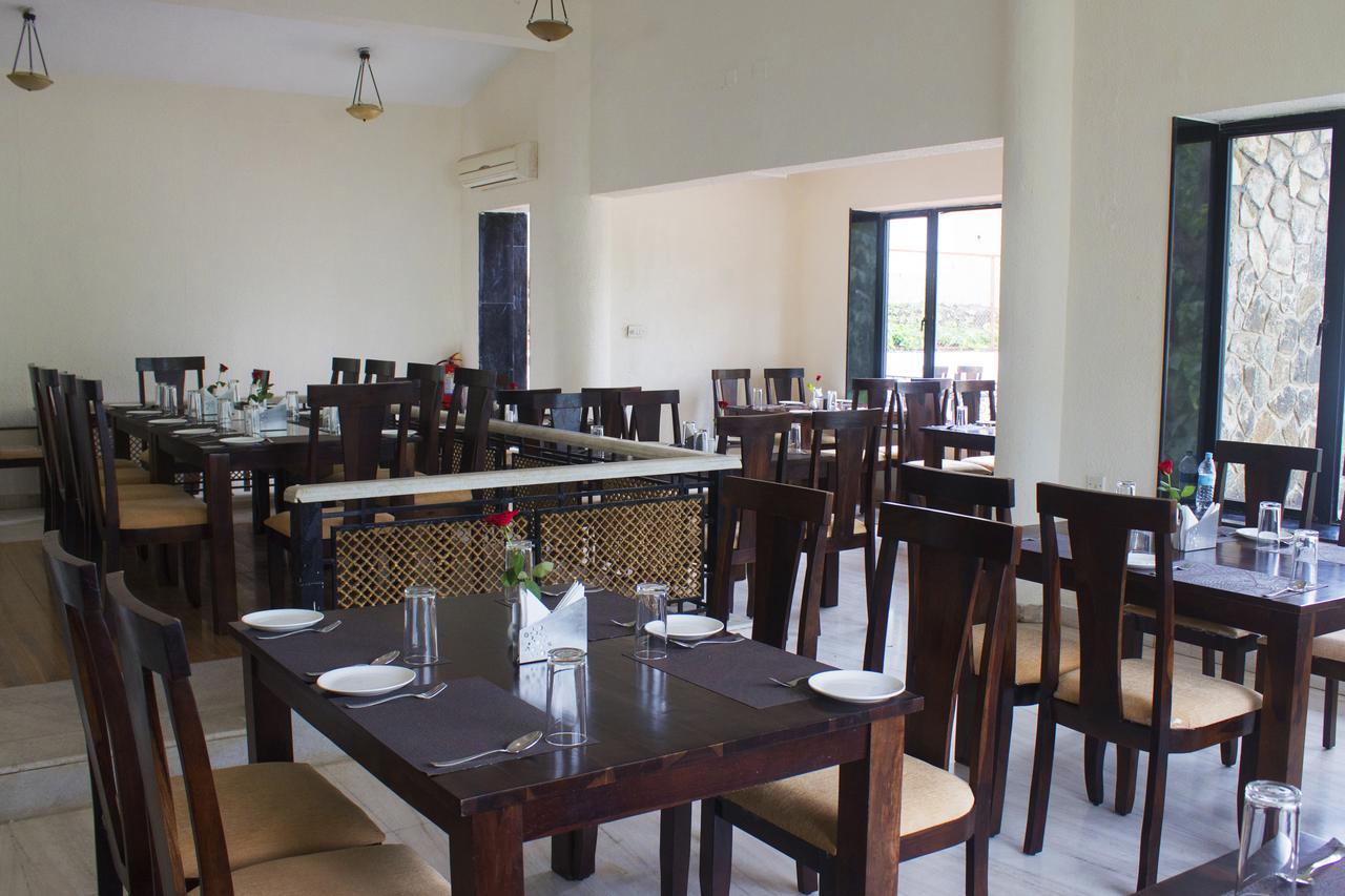 Velvet County Resort & Spa Lonavala Exterior foto