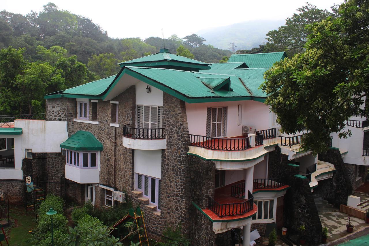 Velvet County Resort & Spa Lonavala Exterior foto